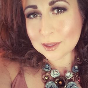 Meet your Posher, Jenniffer